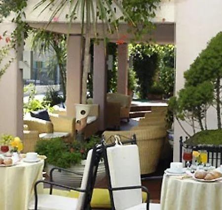 Derby Hotel 3*